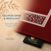Nahaufnahme der Stickereien des Sajadah Luxus-Gebetsteppichs Ottoman Rot.