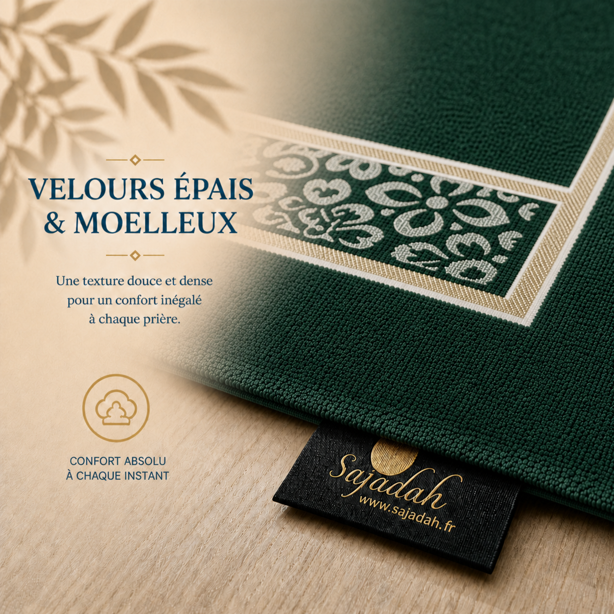 Zoom sur l'épaisseur du tapis de prière Luxe Ottoman vert Sajadah.