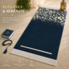 Le tapis de prière Luxe Calligraphie bleu Azur Sajadah.
