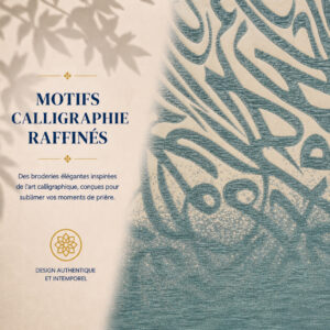 Zoom sur les broderies du tapis de prière Luxe Calligraphie bleu Vert Sajadah.