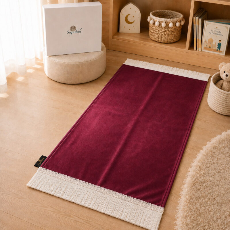 La collection de tapis de prière enfant pour fille Sajadah.